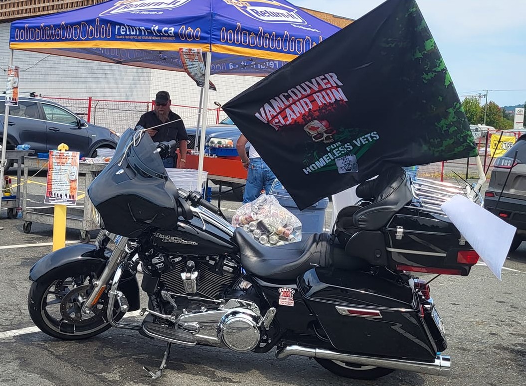 VI Run Motorcycle with flag VI Run Motorcycle with flag